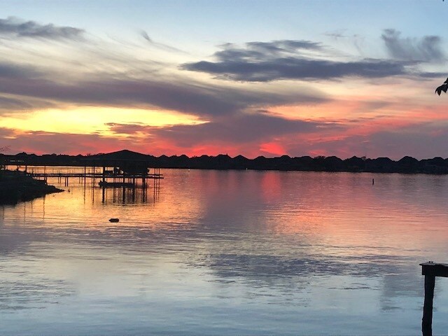 3408 Hawaiian Ct in Granbury, TX - Building Photo