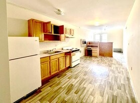 270 N Main St in Herkimer, NY - Building Photo