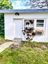 508 N 44th St in Fort Pierce, FL - Building Photo