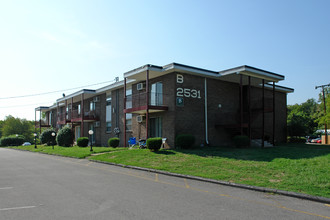 Greentree Terrace in Nashville, TN - Foto de edificio - Building Photo