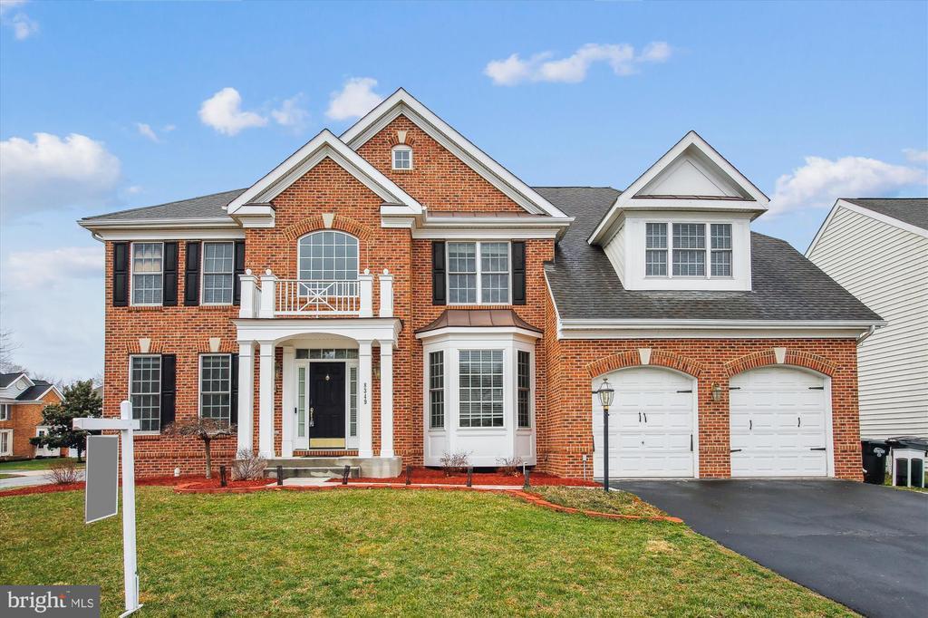 8349 Mineral Springs Dr in Manassas, VA - Building Photo