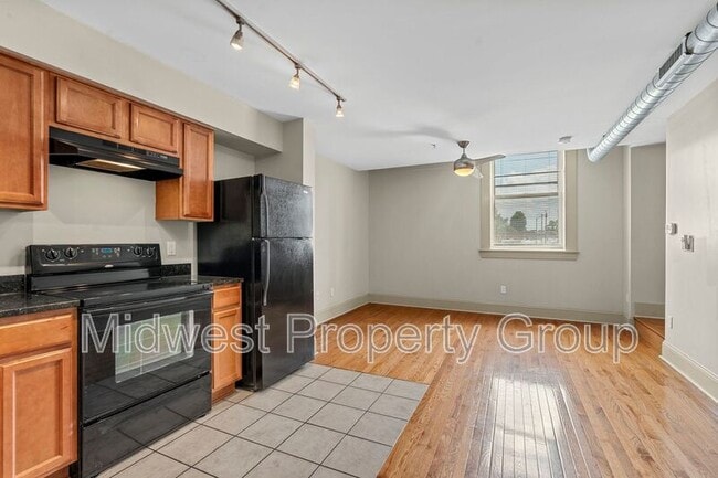 property at 4244 Chouteau Ave