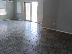 739 Taos Pl SW in Albuquerque, NM - Building Photo - Building Photo