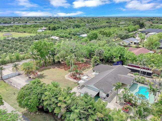 26100 SW 192nd Ave in Homestead, FL - Building Photo - Building Photo