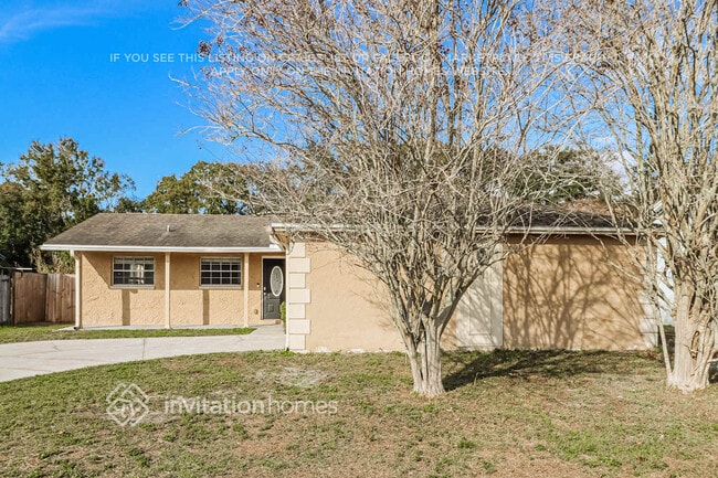 property at 8229 Greenleaf Cir