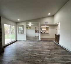 2505 Clearwood Dr in Arlington, TX - Building Photo - Building Photo