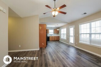 6007 Trailshead Dr in Greensboro, NC - Foto de edificio - Building Photo