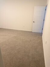 1752 N Sophia St in Hanford, CA - Building Photo - Building Photo