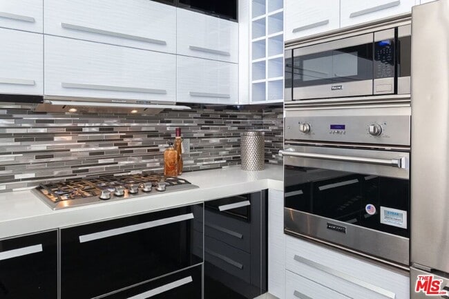 1217 Horn Ave in West Hollywood, CA - Building Photo - Building Photo