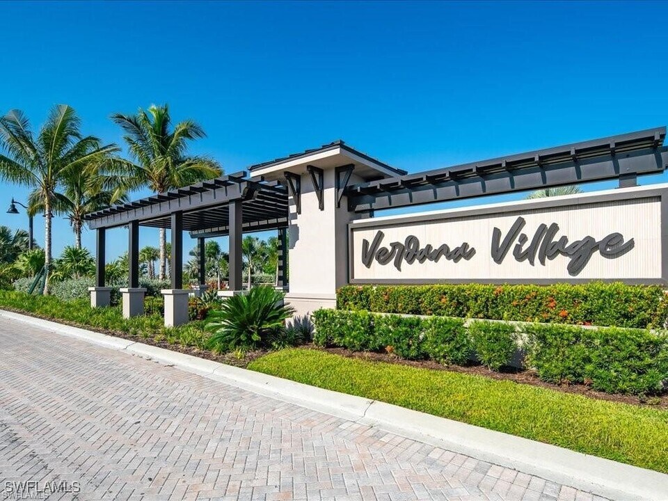 20285 Napa Loop in Estero, FL - Building Photo