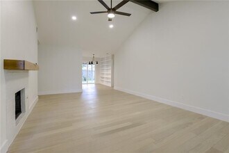 7901 Seminary Ridge Dr in Austin, TX - Building Photo - Building Photo
