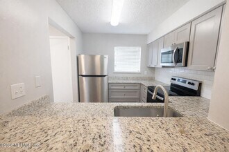 1357 Kingsley Ave in Orange Park, FL - Building Photo - Building Photo