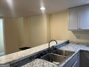 416 Barbashela Dr in Stone Mountain, GA - Building Photo - Building Photo
