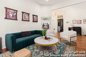 114 Omaha St in San Antonio, TX - Building Photo