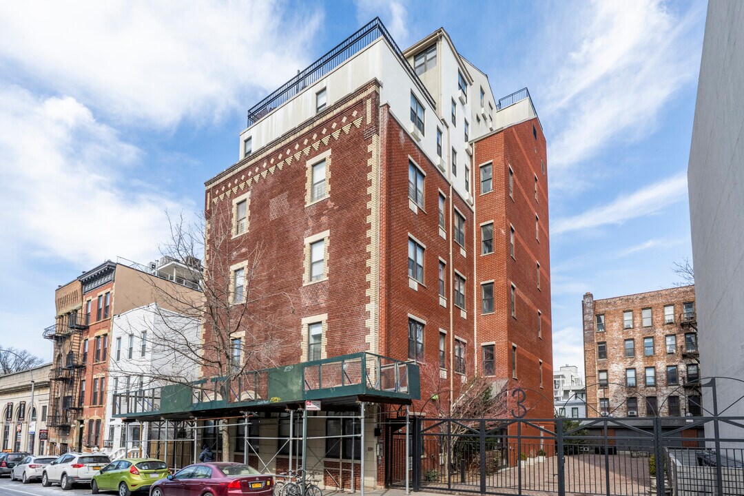 Carriage House on the Slope in Brooklyn, NY - Building Photo