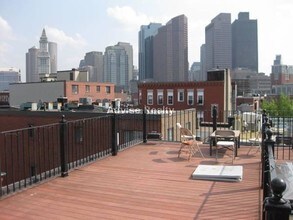5 Wiget St-Unit -# 2 in Boston, MA - Building Photo - Building Photo