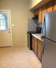 44 Terrace St, Unit Suite 1 - 1st Floor Left in Wilkes-Barre, PA - Building Photo - Building Photo