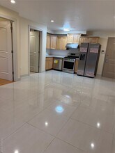 65-38 Austin St in Queens, NY - Building Photo - Building Photo