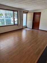 2 Catherine Rd in Framingham, MA - Building Photo - Building Photo