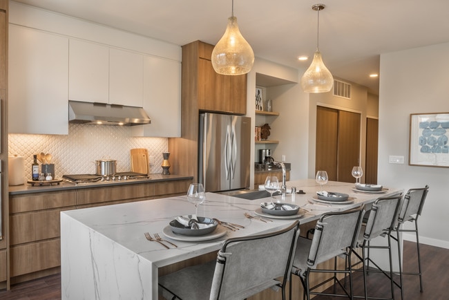 DoMUS Apartments in Milwaukee, WI - Building Photo - Building Photo