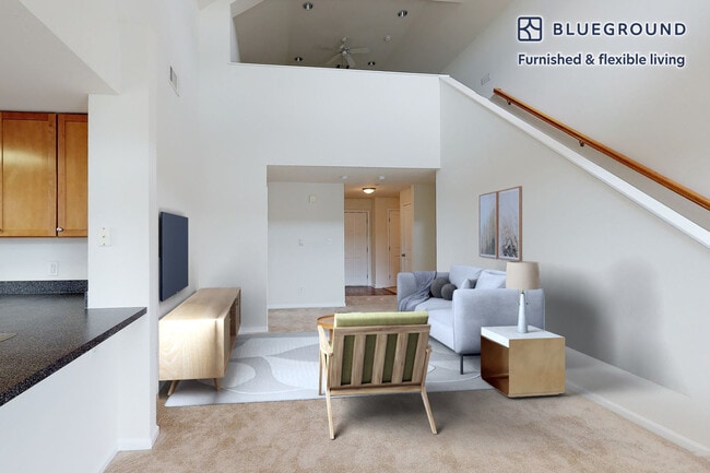 1299 Corporate Dr in Westbury, NY - Building Photo - Building Photo