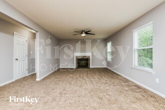 2003 Abby Ct in Lake St. Louis, MO - Foto de edificio - Building Photo