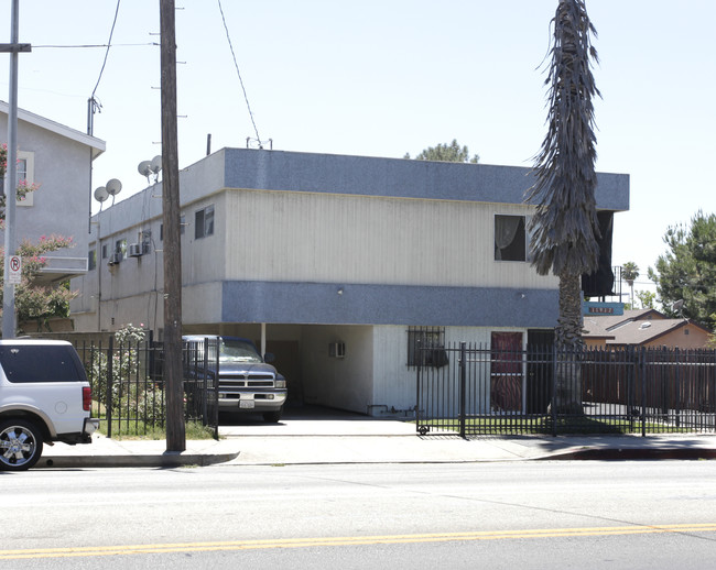 11912 Vanowen St in North Hollywood, CA - Building Photo - Building Photo