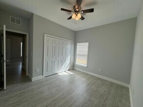 726 Bobcat Ct in Poinciana, FL - Building Photo - Building Photo