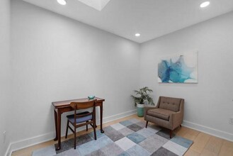 1368 Bryant St NE, Unit Bryant Street in Washington, DC - Foto de edificio - Building Photo