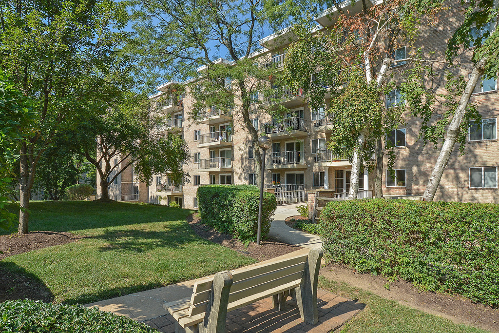 Gulph Mills Village Apartments