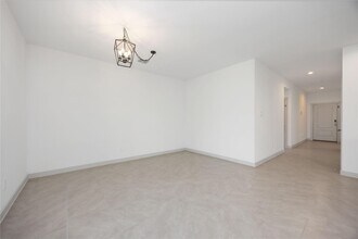 719 Alpine Fls Rd in Arcola, TX - Building Photo - Building Photo