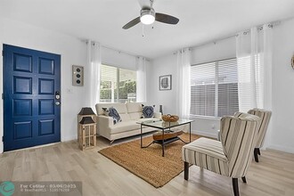 37 NE 24th St in Wilton Manors, FL - Building Photo - Building Photo