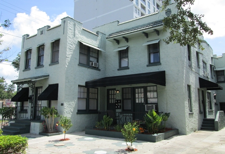 425 3rd St N in St. Petersburg, FL - Building Photo