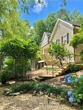 815 E Hembree Crossing in Roswell, GA - Building Photo - Building Photo