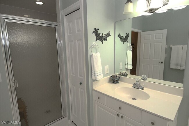 1073 Egrets Walk Cir in Naples, FL - Building Photo - Building Photo