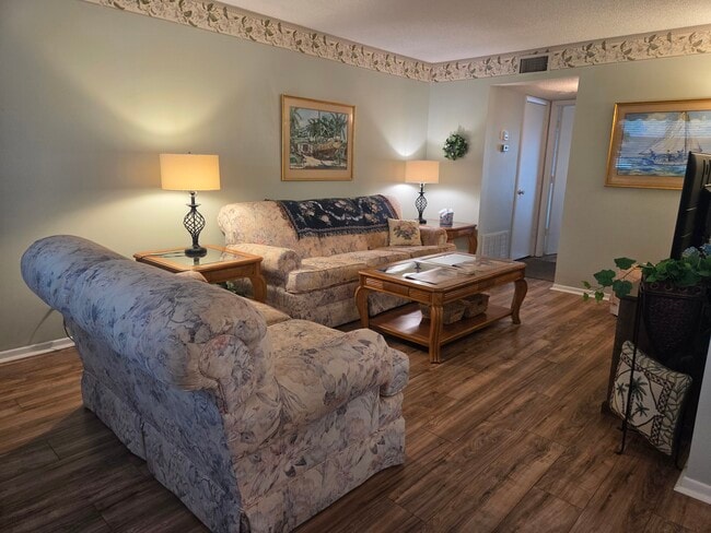 property at 4 Lake Vista Trail