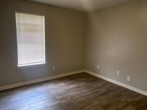 12 Tricia Cv, Unit R in Jackson, TN - Building Photo - Building Photo