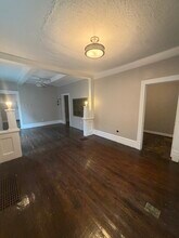 134 Perry St, Unit 1 in Grand Ledge, MI - Building Photo - Building Photo