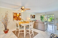 22 Abbey Ln in Delray Beach, FL - Foto de edificio - Building Photo