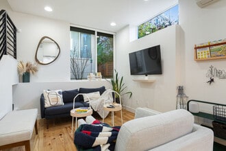 71D W Dravus St in Seattle, WA - Building Photo - Building Photo