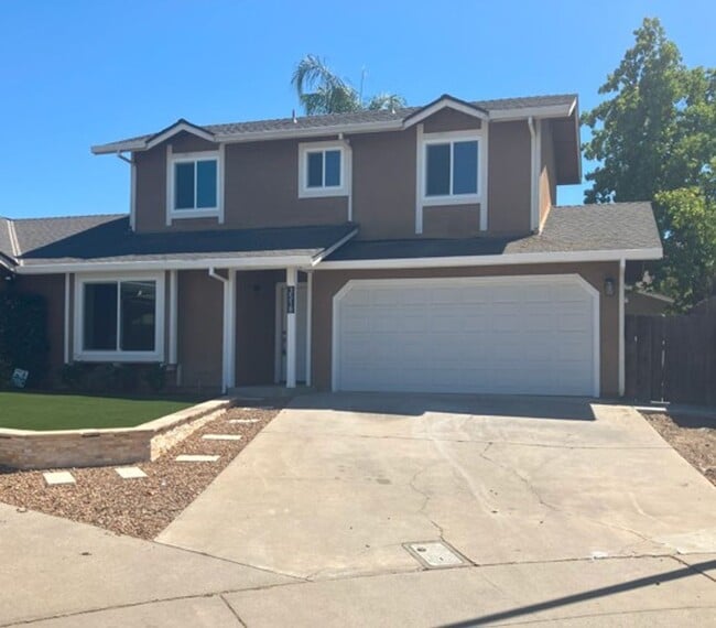 property at 3518 Woodglen Dr