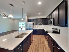 2996 Rolling Acrs Rd in Green Cove Springs, FL - Building Photo - Building Photo