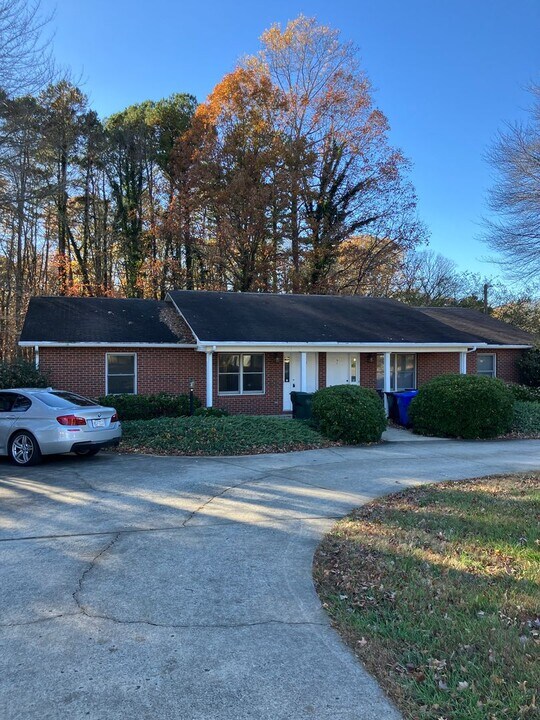 545 Shearer Rd in Mooresville, NC - Building Photo