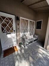 22059 Ybarra Rd in Los Angeles, CA - Building Photo - Building Photo