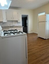 25 Locust St in New Britain, CT - Building Photo - Building Photo