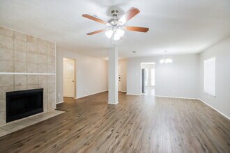 25714 Richards Rd in Spring, TX - Building Photo - Building Photo
