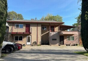 351 E 6th Ave in Chico, CA - Building Photo