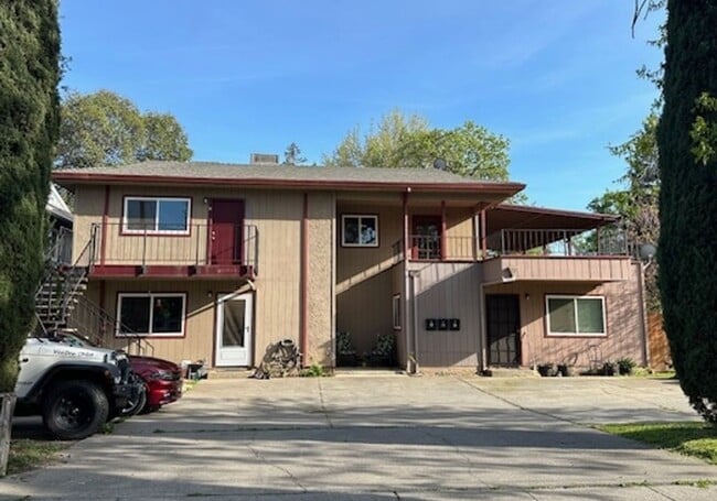 property at 351 E 6th Ave