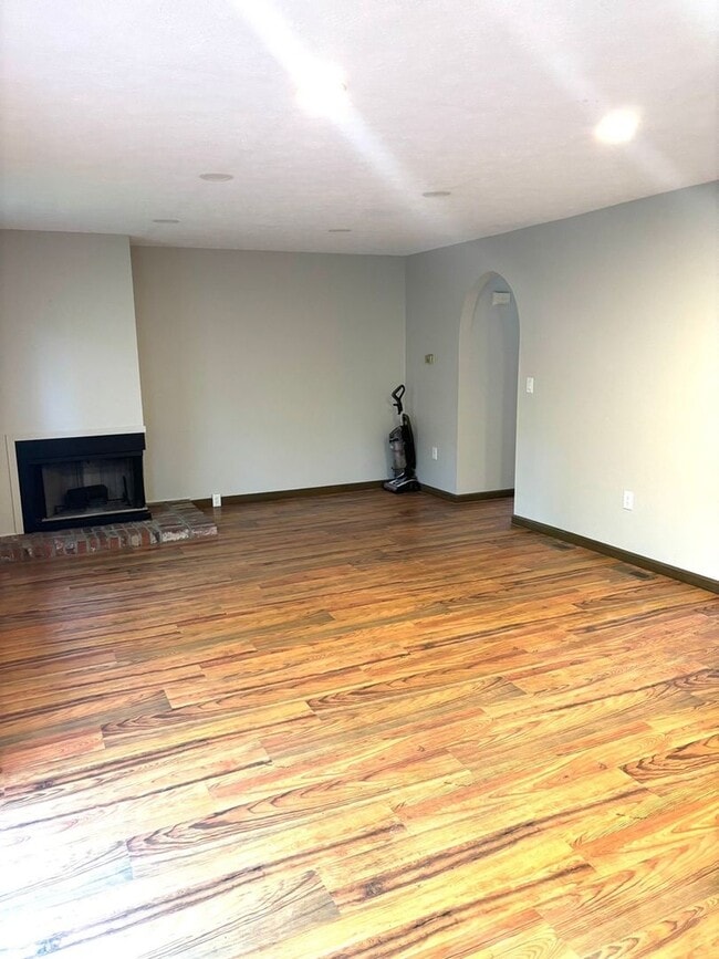 157 Villa Dr in Pittsburgh, PA - Building Photo - Building Photo