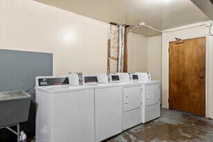 117 S Elder Ln in Decatur, IL - Building Photo
